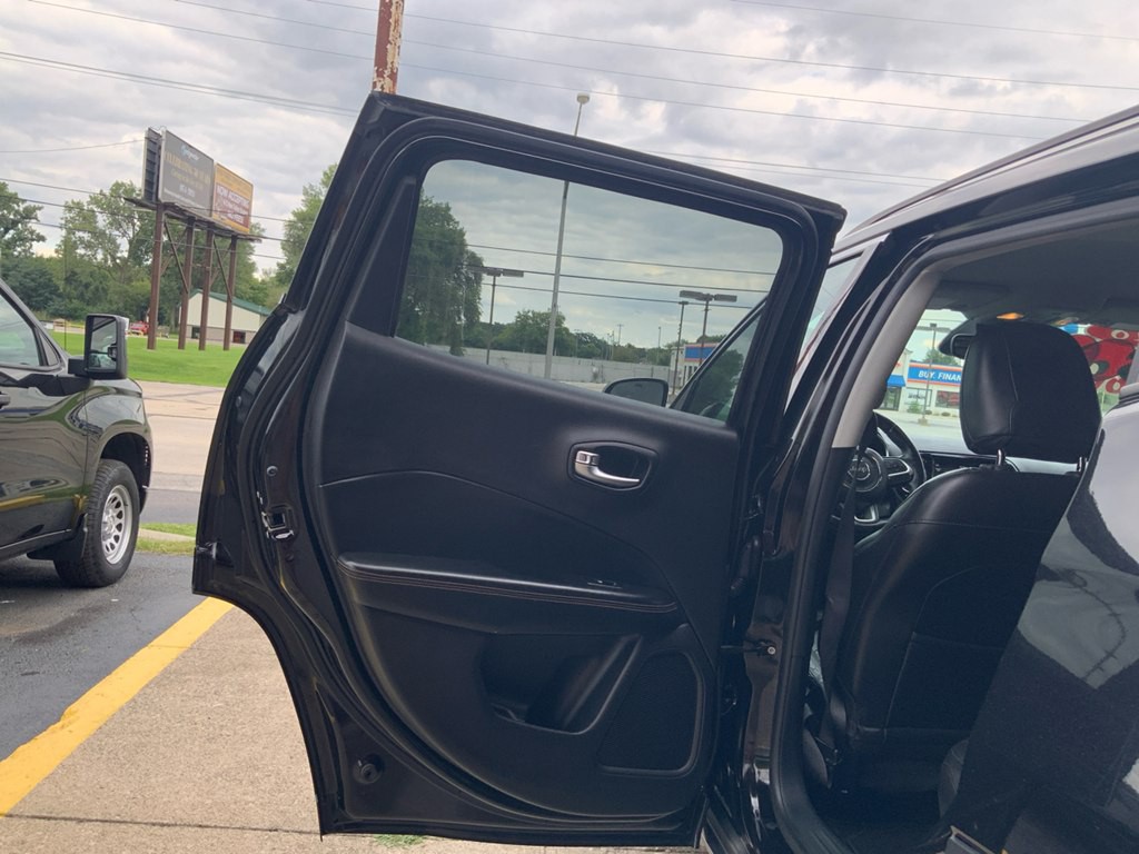 2018 Jeep Compass Image 12