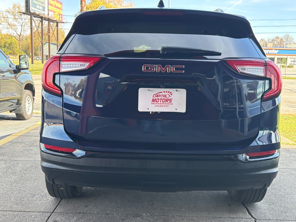 2022 GMC Terrain Image 3