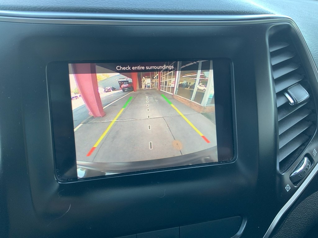 2019 Jeep Cherokee Image 12