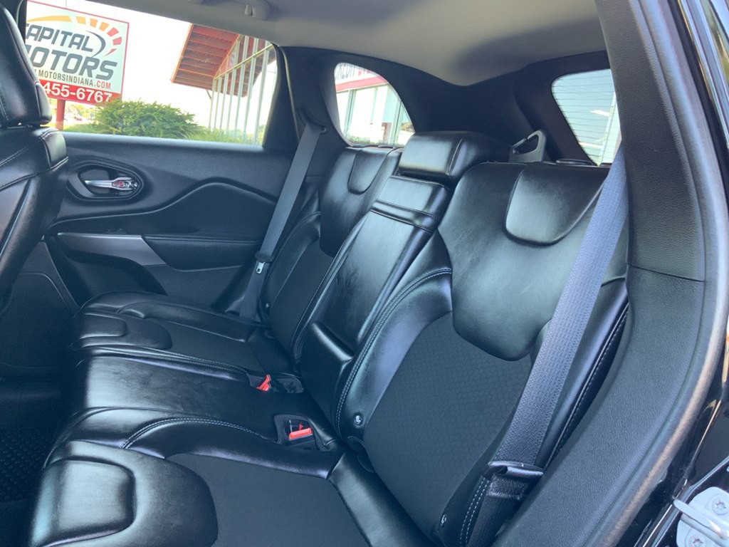 2019 Jeep Cherokee Image 15