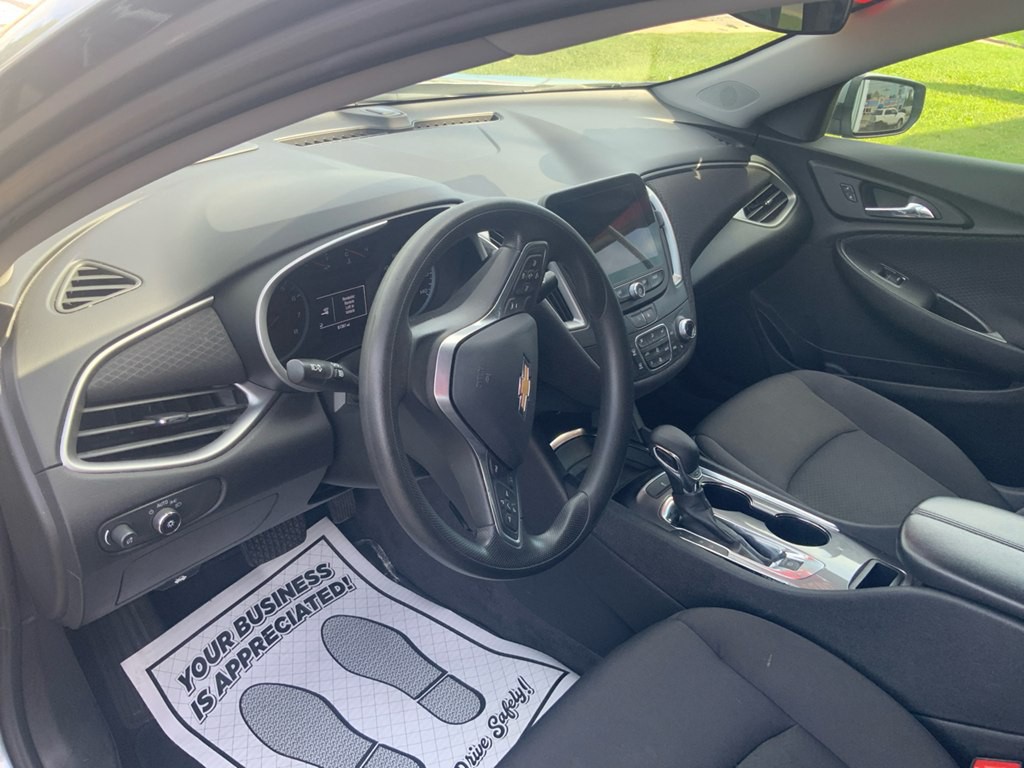 2023 Chevrolet Malibu Image 9