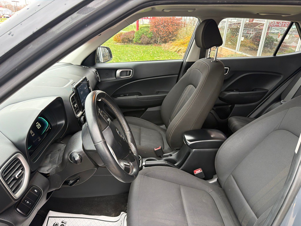 2025 Hyundai Venue Image 10