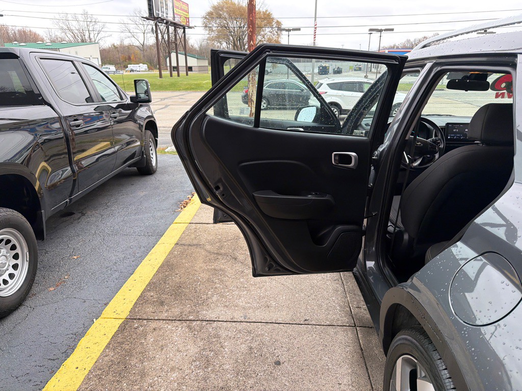 2025 Hyundai Venue Image 15