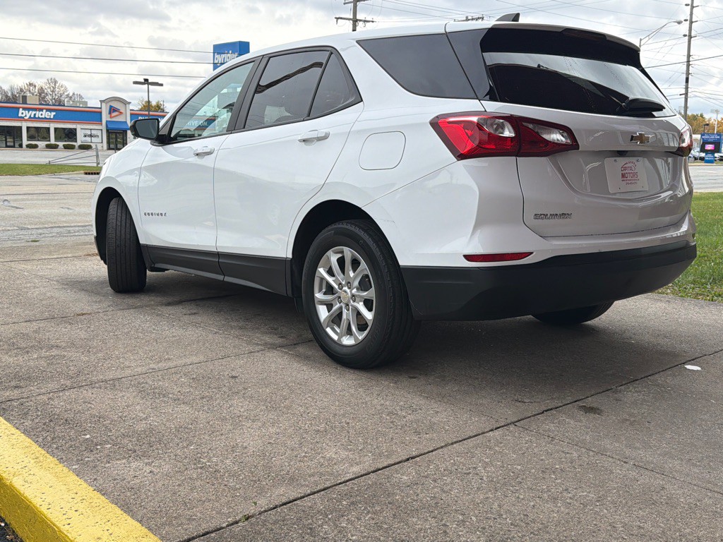 2021 Chevrolet Equinox Image 2