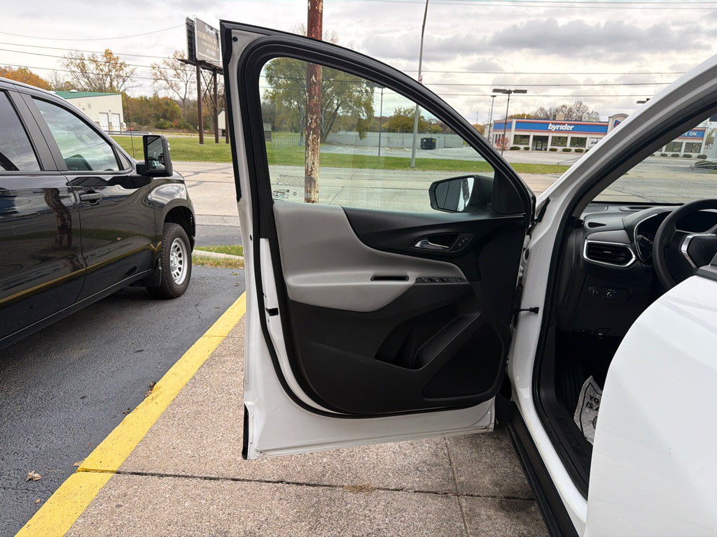 2021 Chevrolet Equinox Image 8