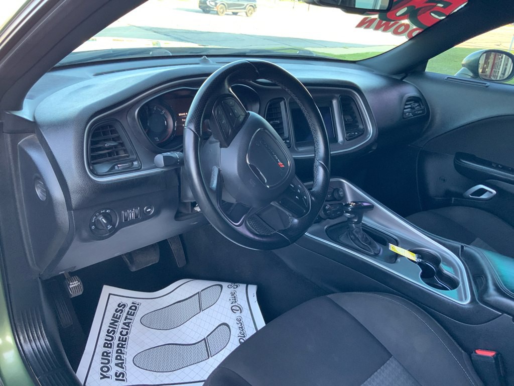 2022 Dodge Challenger Image 9