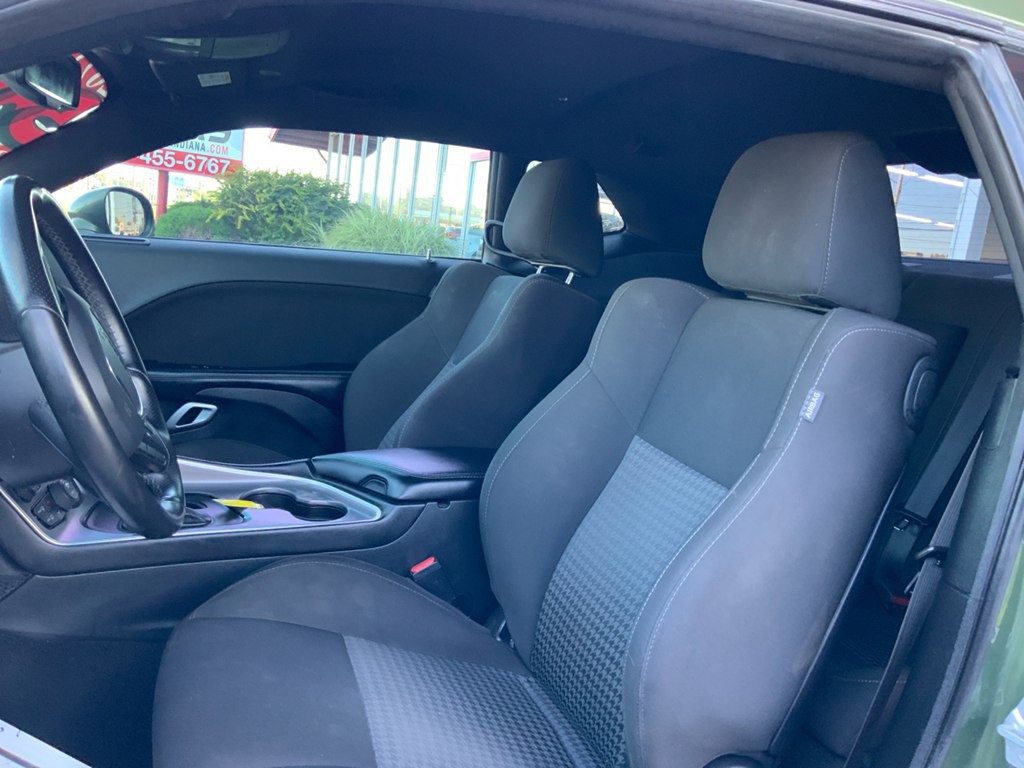 2022 Dodge Challenger Image 10