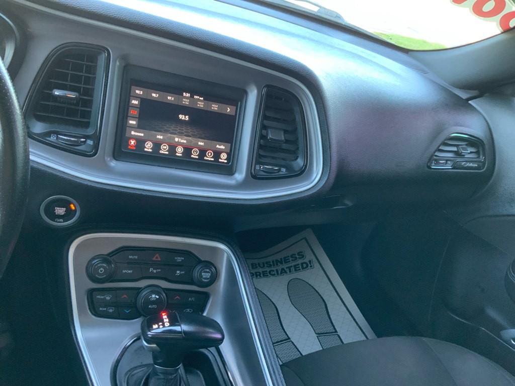 2022 Dodge Challenger Image 13