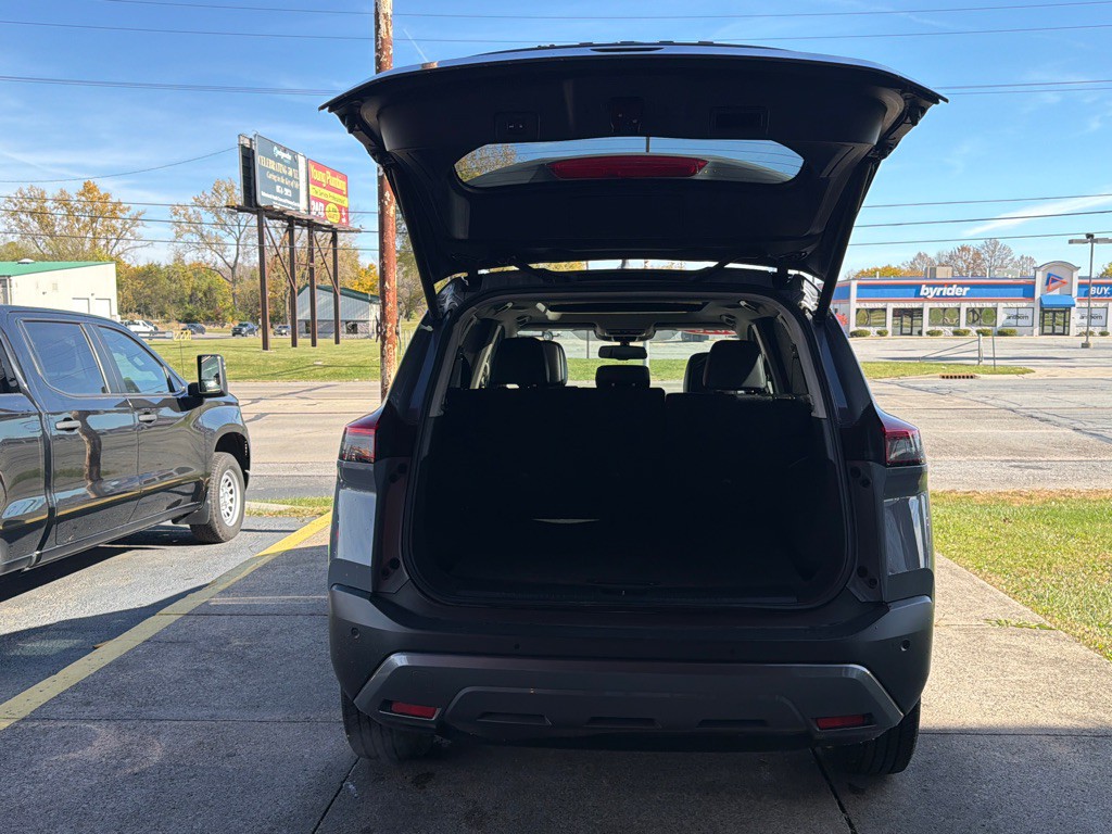 2023 Nissan Rogue Image 17