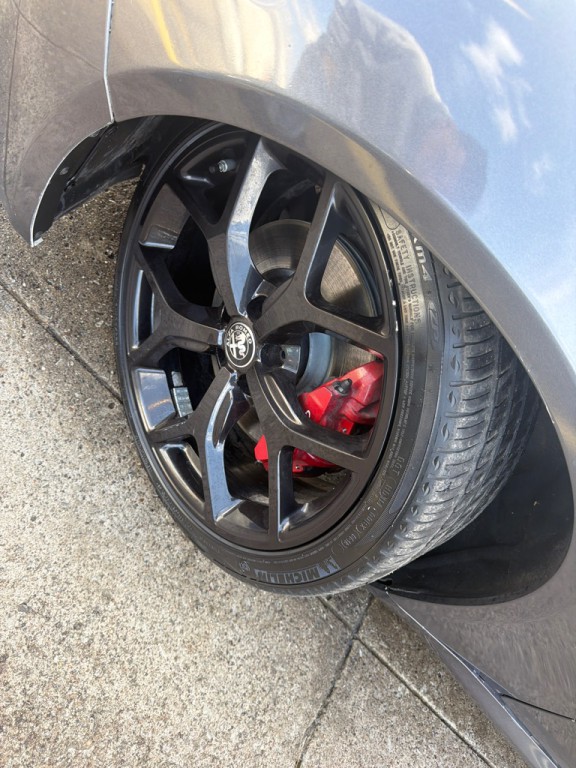 2022 Alfa Romeo Giulia Image 7