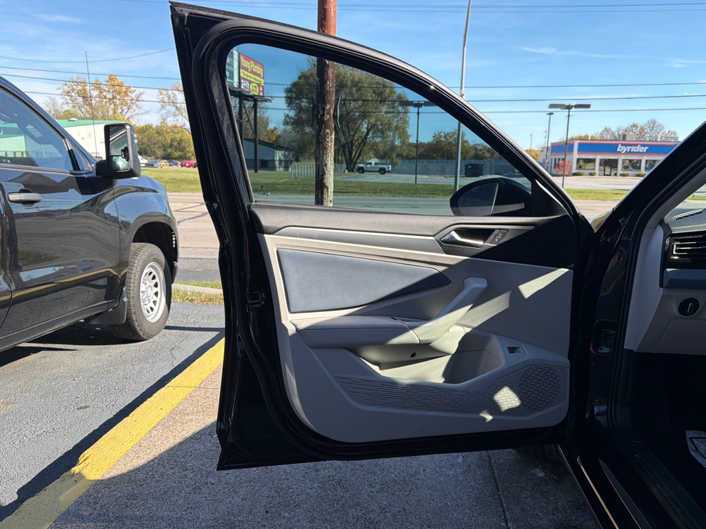 2025 Volkswagen Jetta Image 8