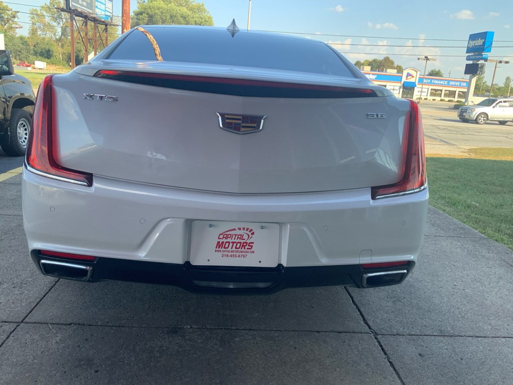 2019 Cadillac XTS Image 3