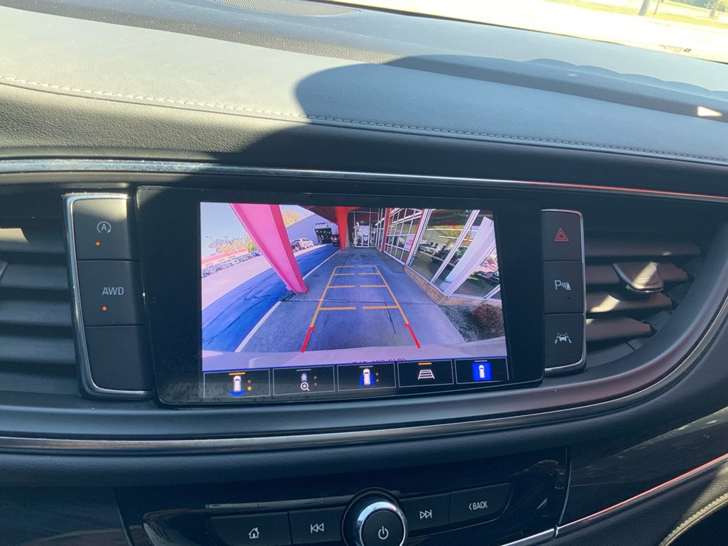 2022 Buick Enclave Image 12