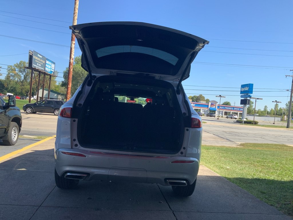2022 Buick Enclave Image 18