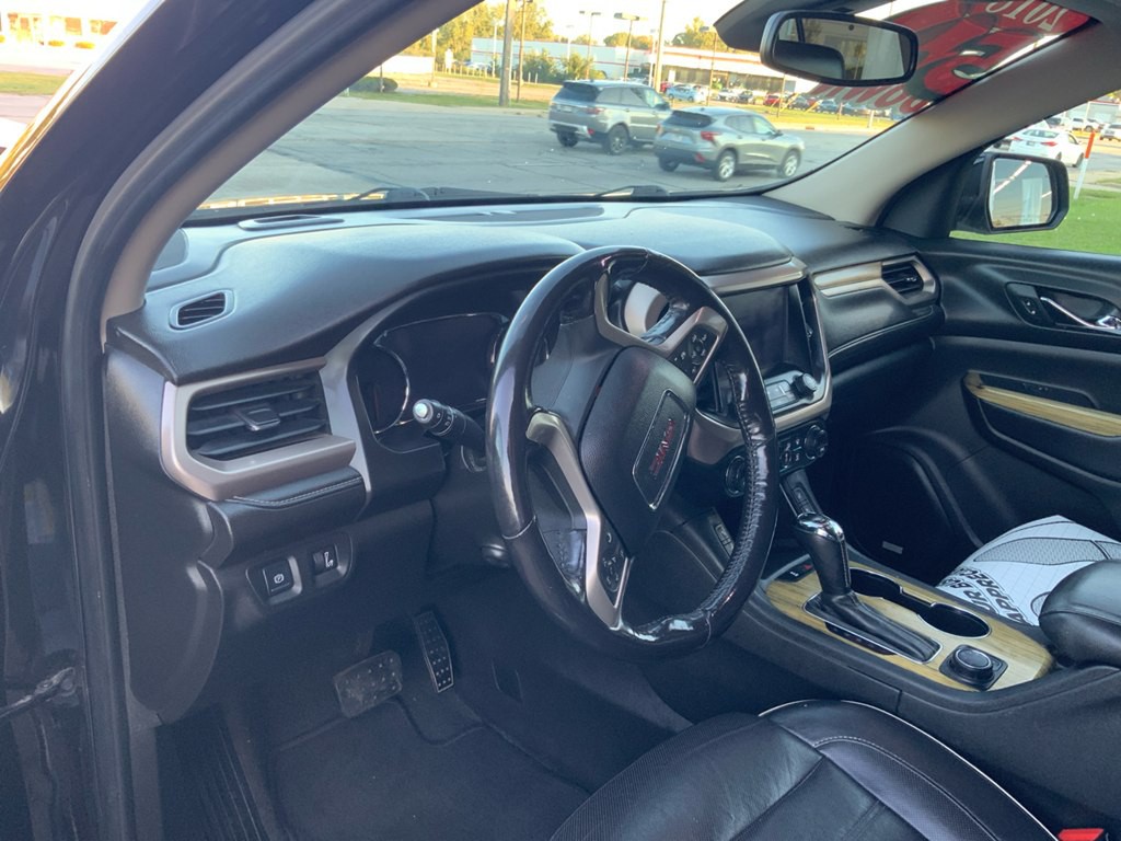 2018 GMC Acadia Image 10