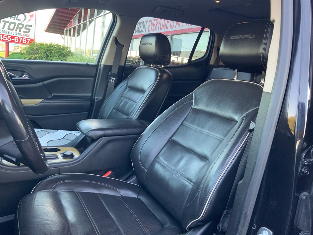 2018 GMC Acadia Image 11