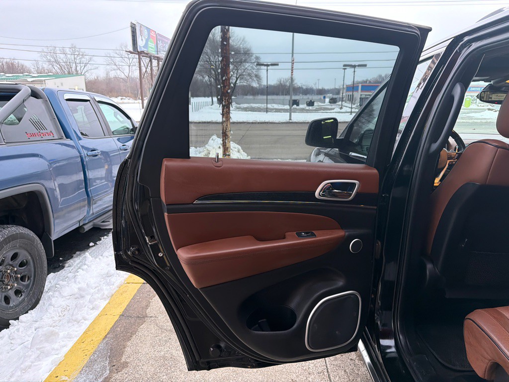 2020 Jeep Grand Cherokee Image 15