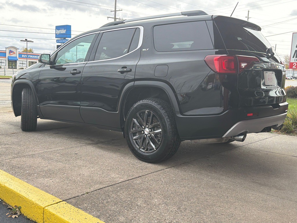 2019 GMC Acadia Image 2