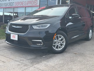 Image for 2023 Chrysler Pacifica Touring L ID: 6941065