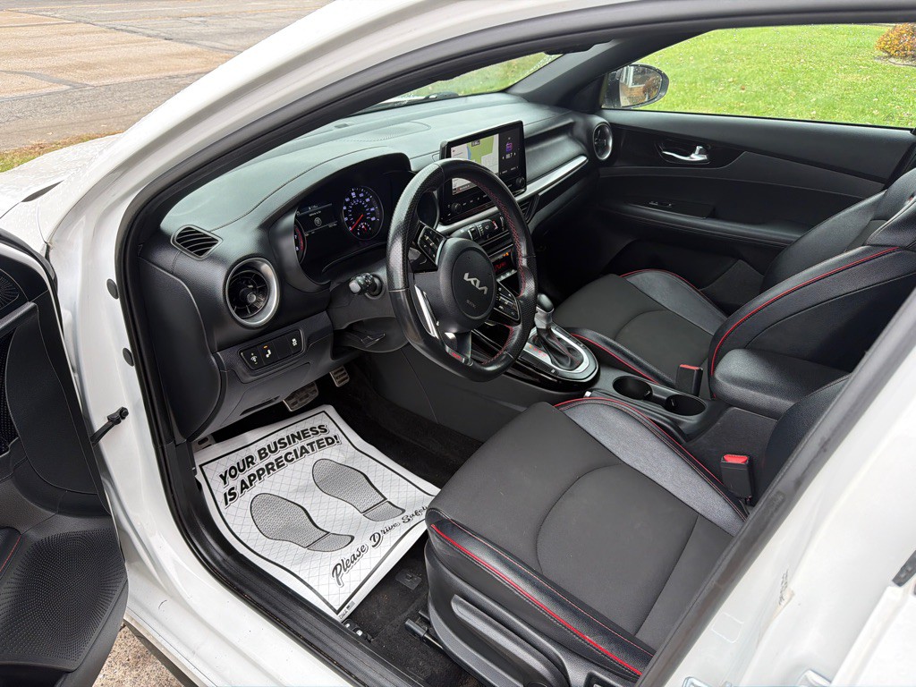 2022 Kia Forte Image 9