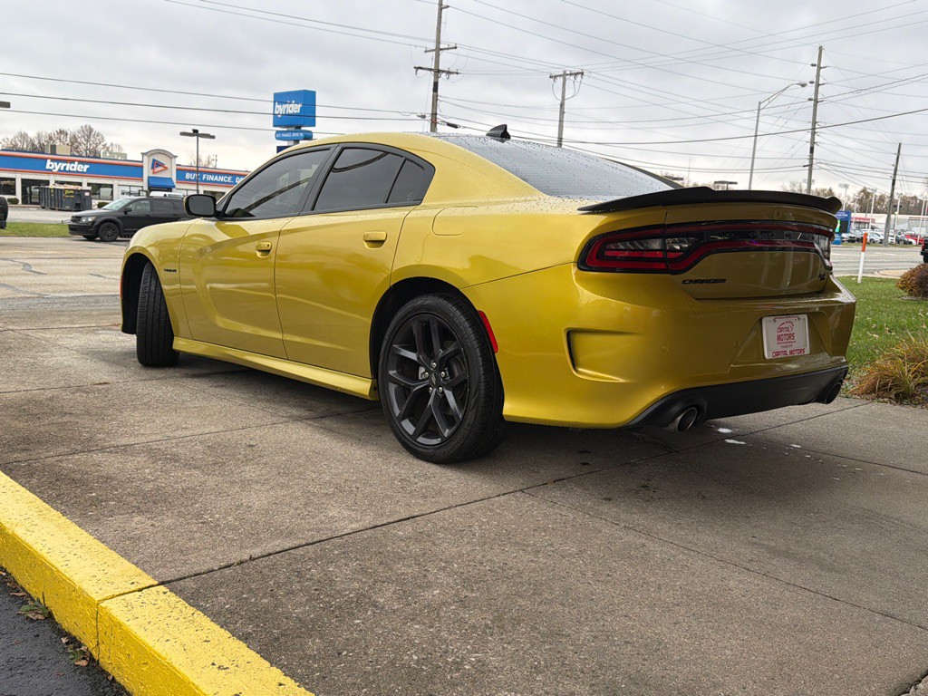 2021 Dodge Charger Image 2