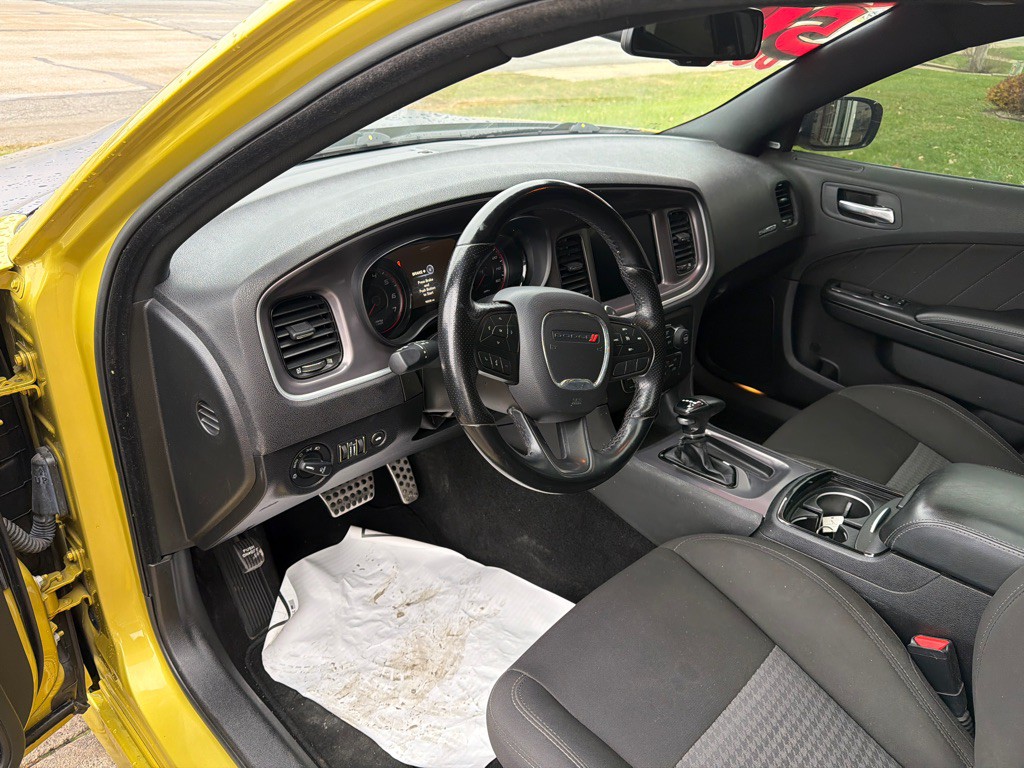 2021 Dodge Charger Image 8