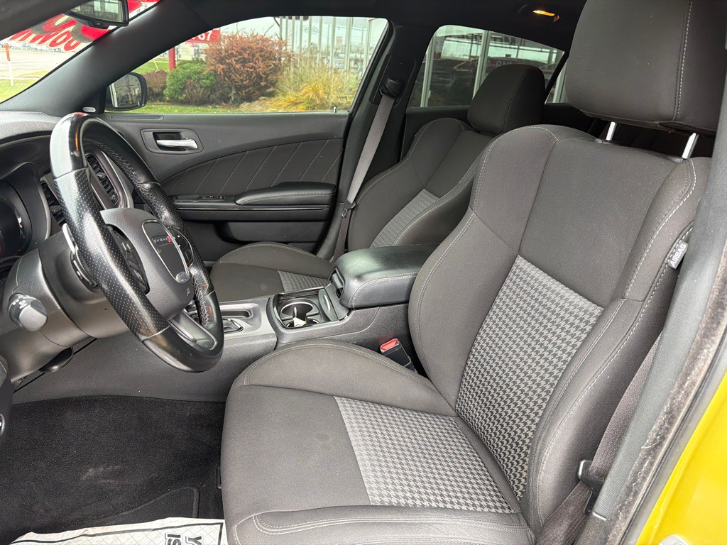 2021 Dodge Charger Image 9