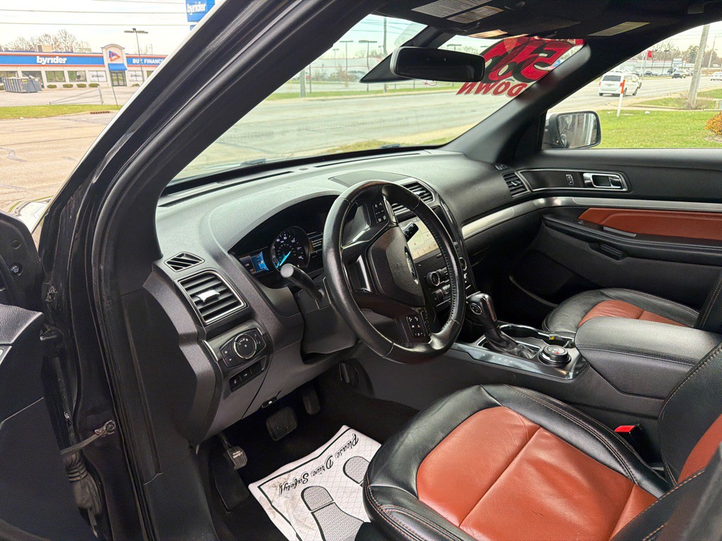 2019 Ford Explorer Image 9