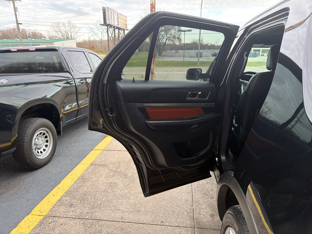 2019 Ford Explorer Image 16