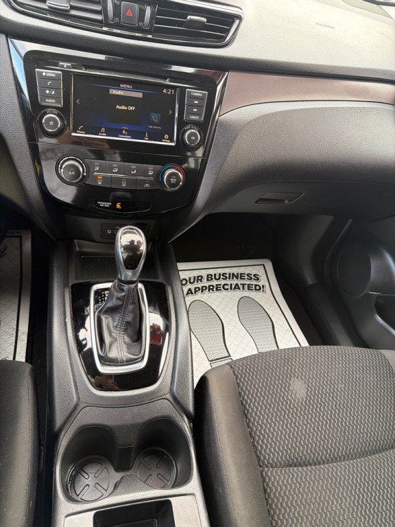 2021 Nissan Rogue Image 13