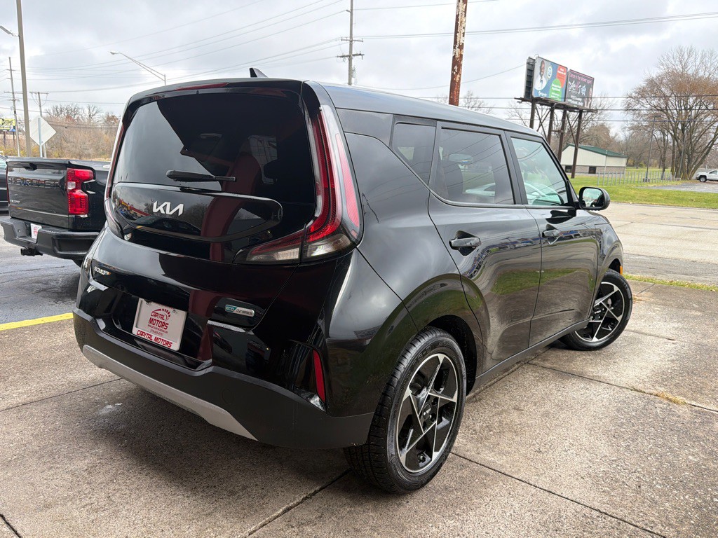 2023 Kia Soul Image 4