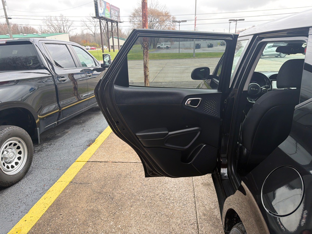 2023 Kia Soul Image 15