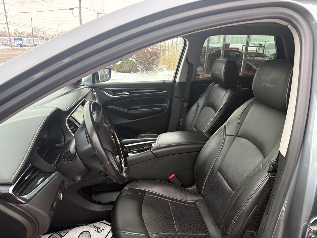 2021 Buick Enclave Image 9