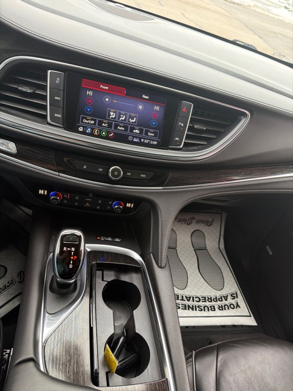 2021 Buick Enclave Image 12