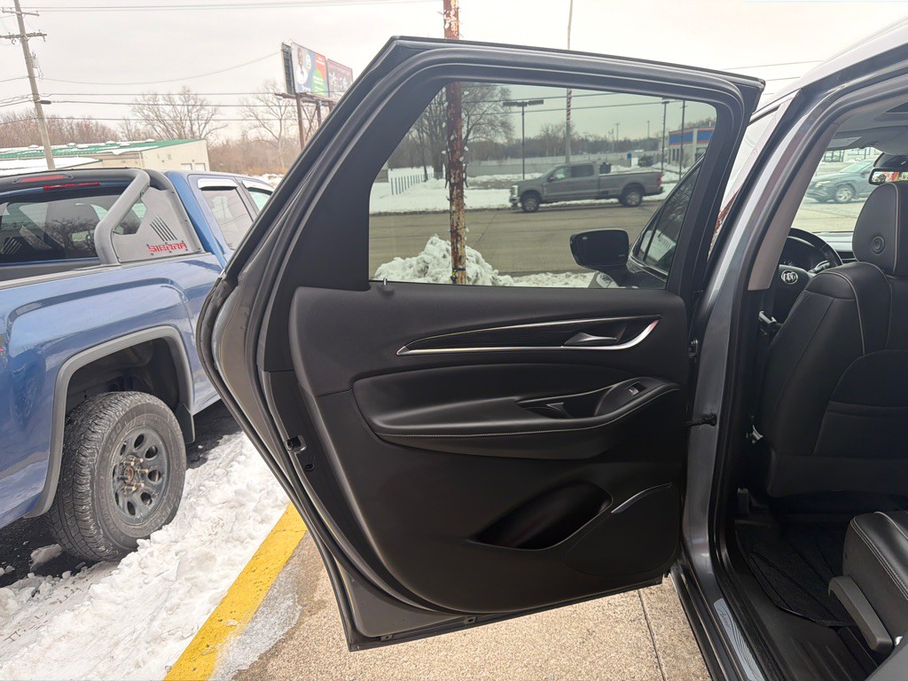 2021 Buick Enclave Image 15