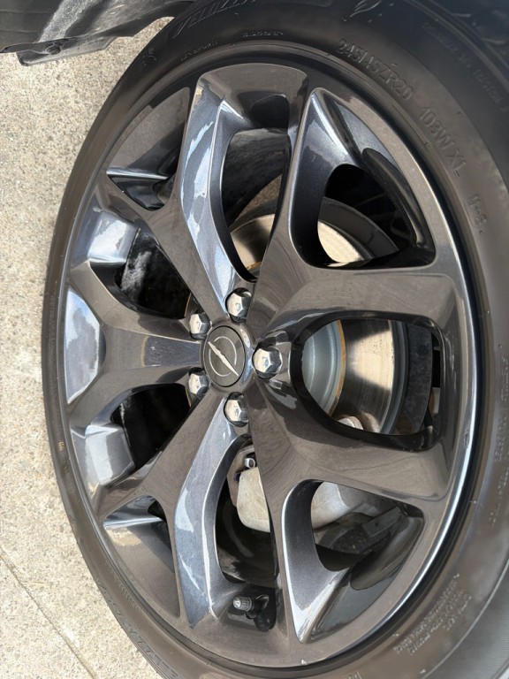 2021 Chrysler 300 Image 7