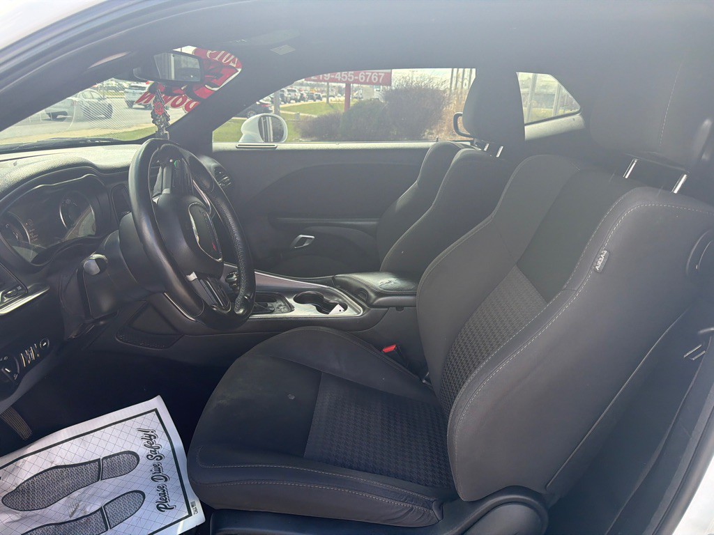 2019 Dodge Challenger Image 9