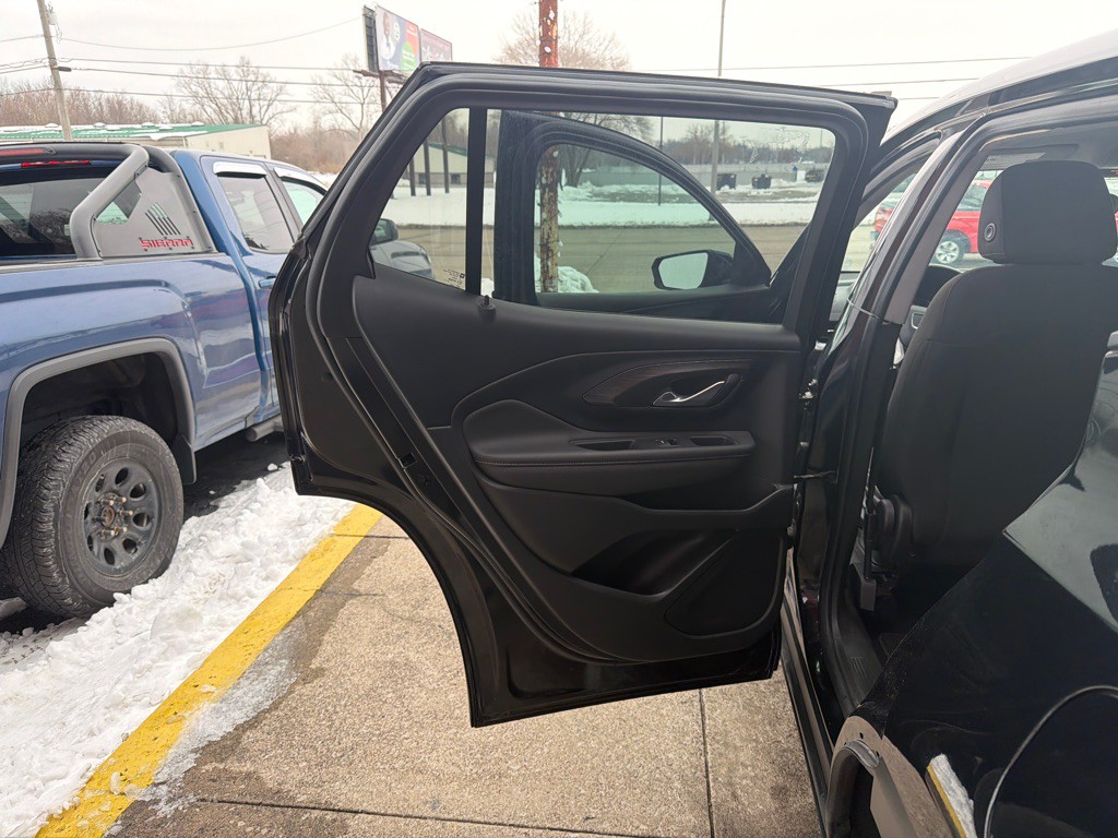 2023 GMC Terrain Image 14