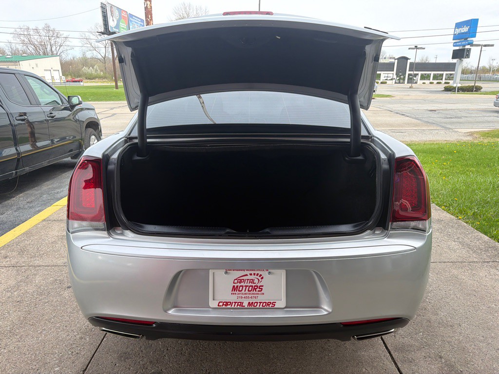 2022 Chrysler 300 Image 14