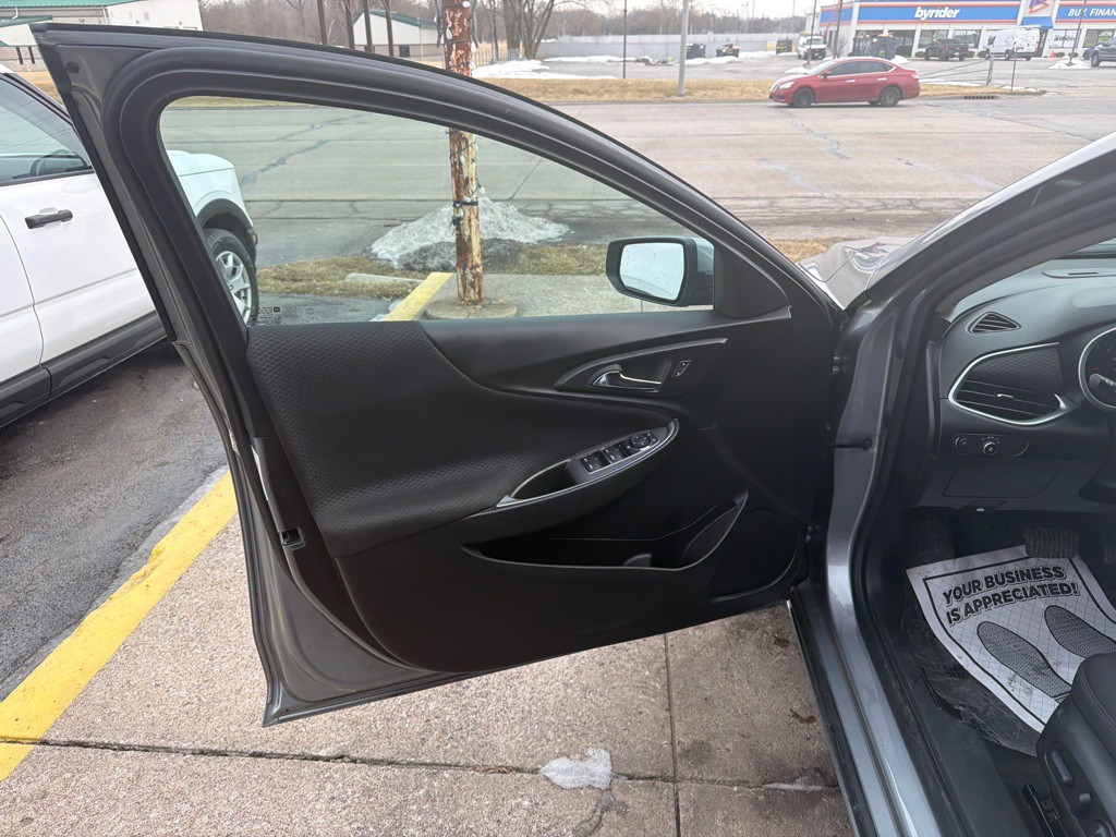 2024 Chevrolet Malibu Image 8