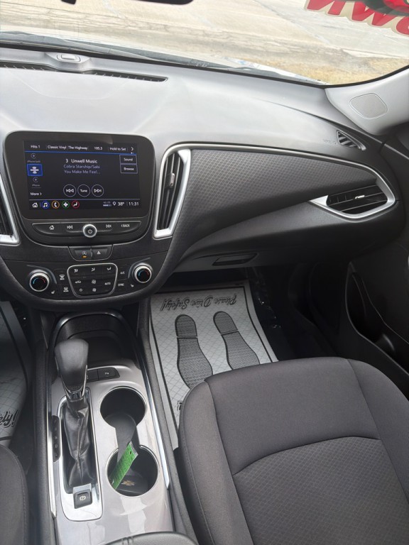 2024 Chevrolet Malibu Image 13