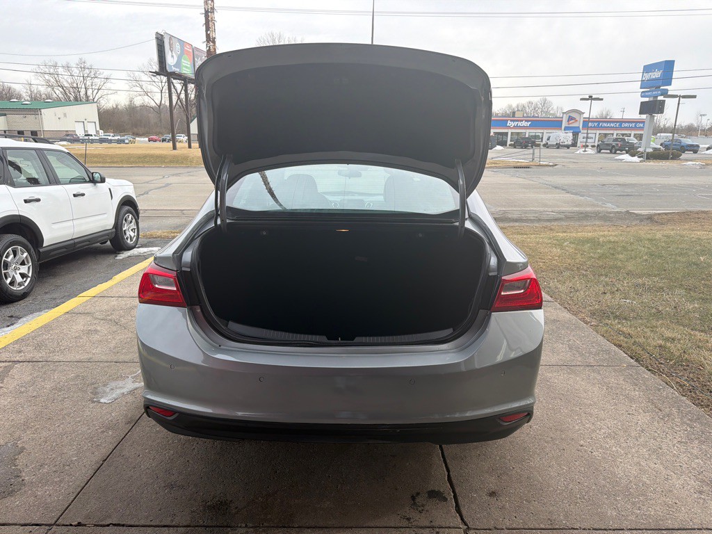 2024 Chevrolet Malibu Image 16