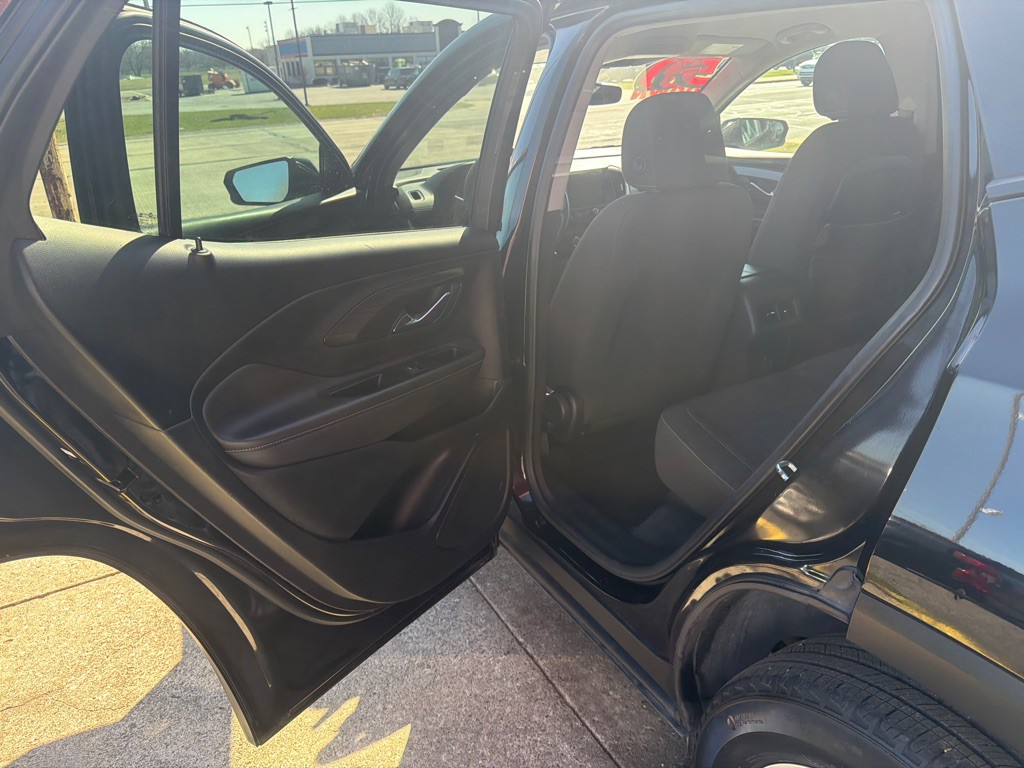 2023 GMC Terrain Image 13