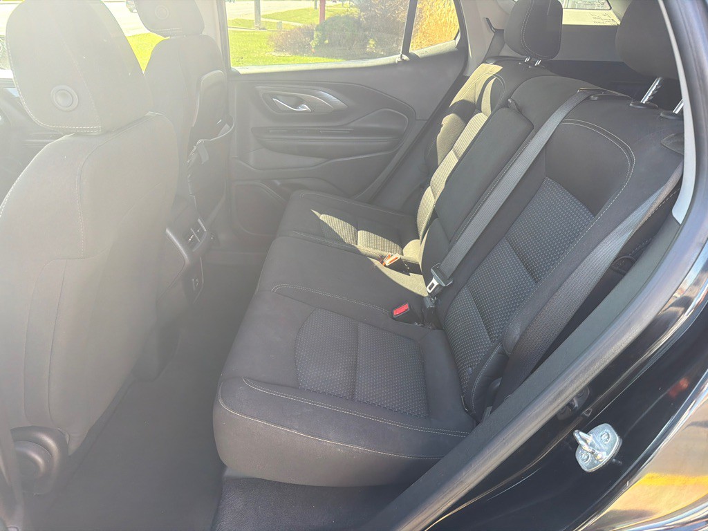 2023 GMC Terrain Image 14