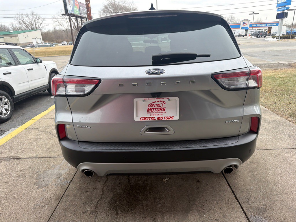 2022 Ford Escape Image 3