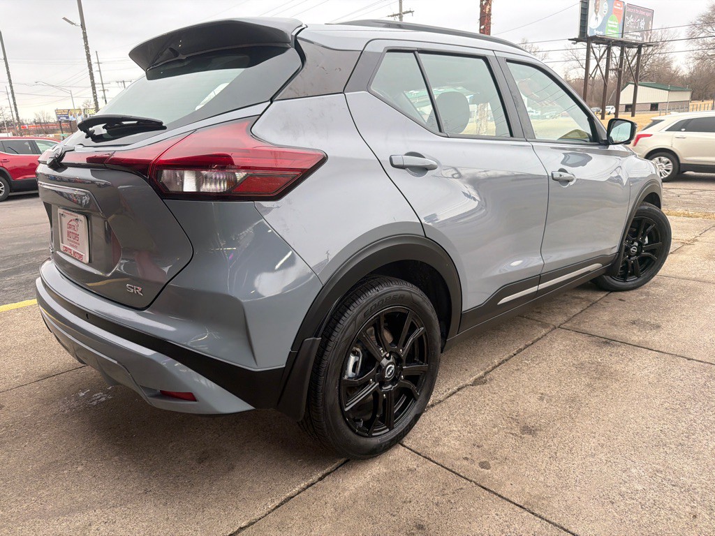 2023 Nissan Kicks Image 2