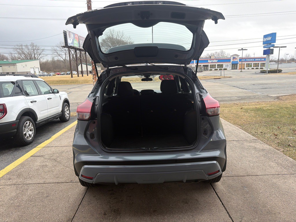 2023 Nissan Kicks Image 14