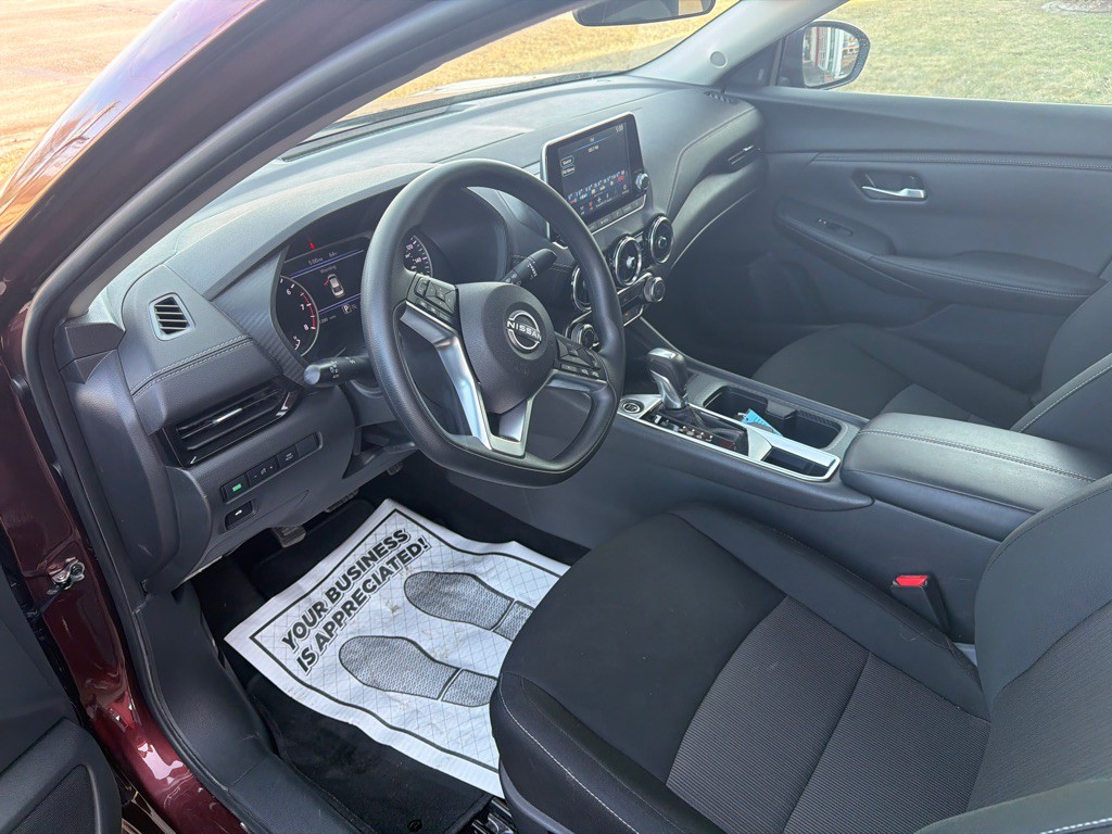 2025 Nissan Sentra Image 9