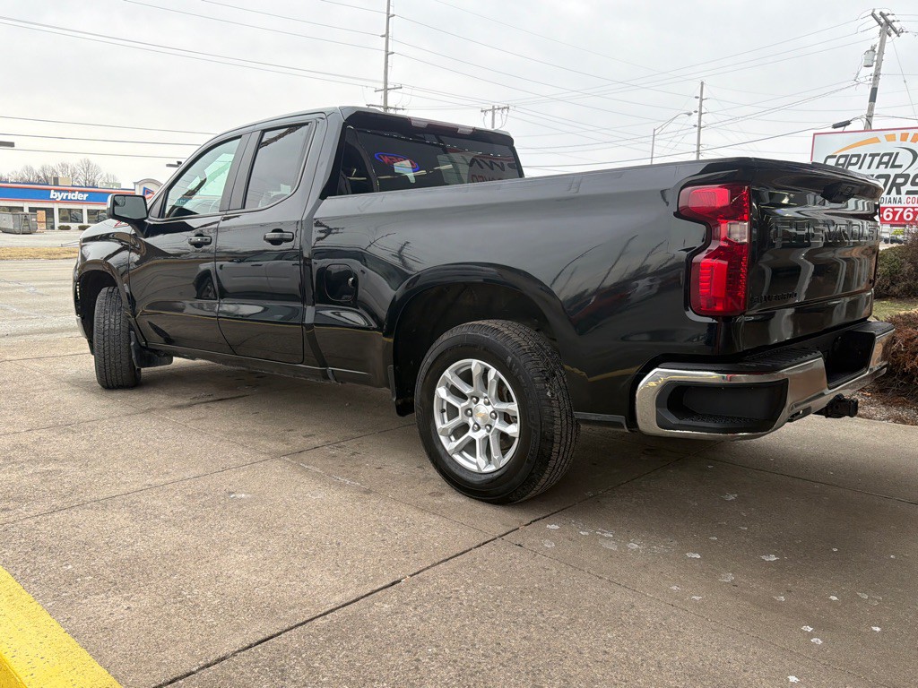 2023 Chevrolet Silverado 1500 Image 2
