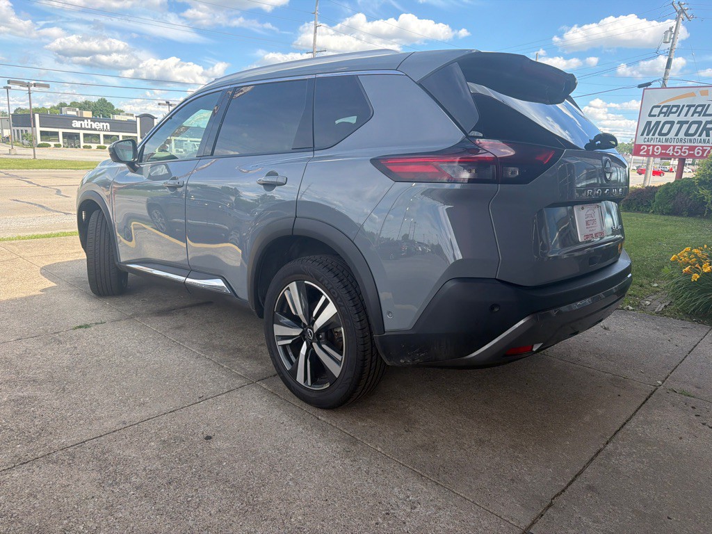 2023 Nissan Rogue Image 2
